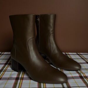 Stuart Weitzman Flareblock 60 Ankle Zip Leather Boots Walnut Brown
